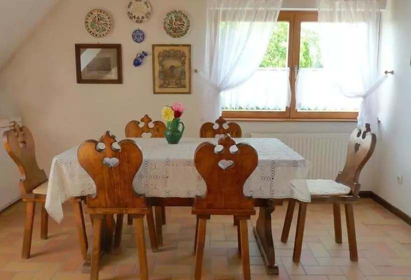 پانسیون Aranyház Apartmanszállás