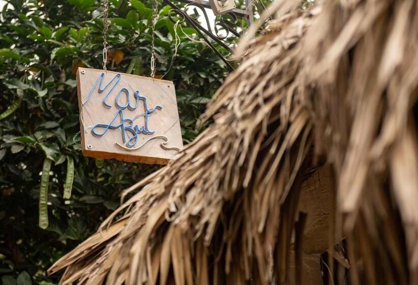 پانسیون Casa Surf Mar Azul