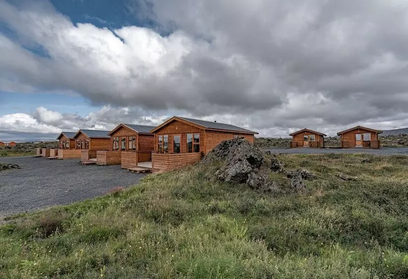 پانسیون Dimmuborgir Guesthouse