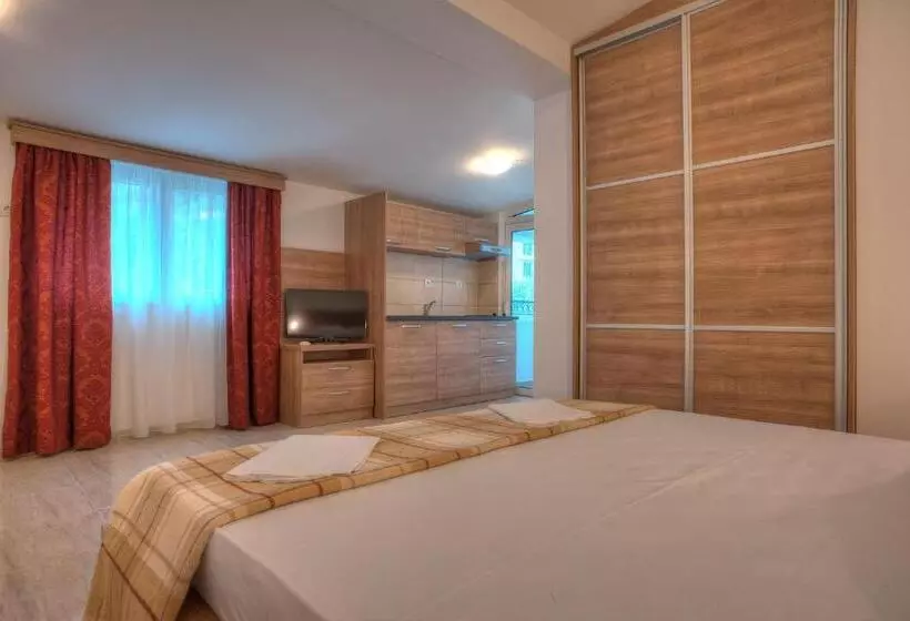 پانسیون Guest House Maslina