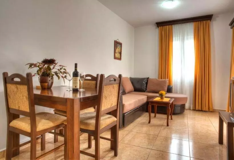 پانسیون Guest House Maslina