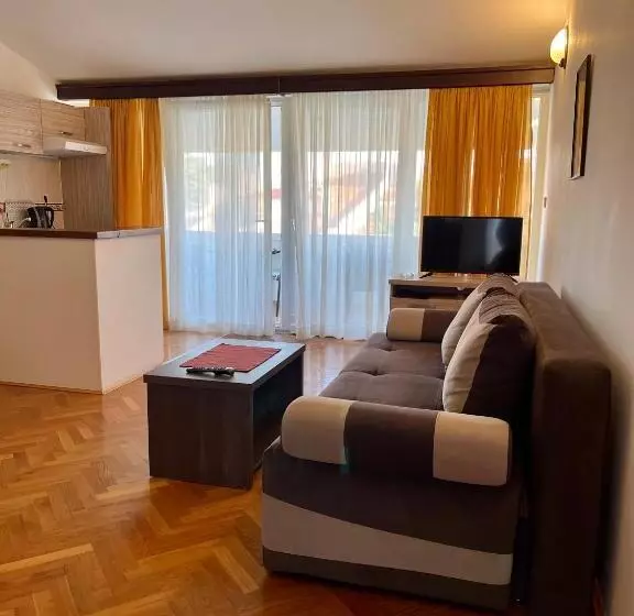 پانسیون Guest House Maslina