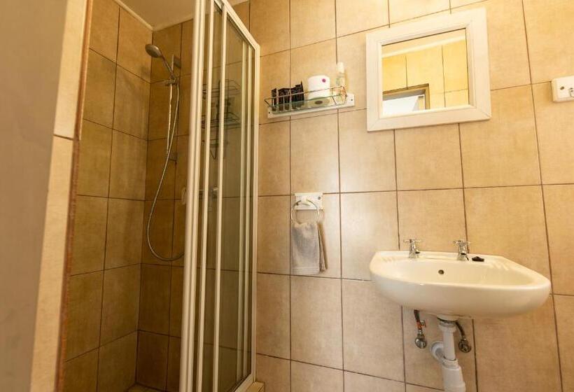 پانسیون Guesthouse Fischreiher B&b