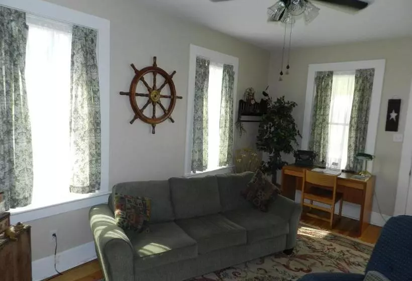 Majatalo Helming Guest House