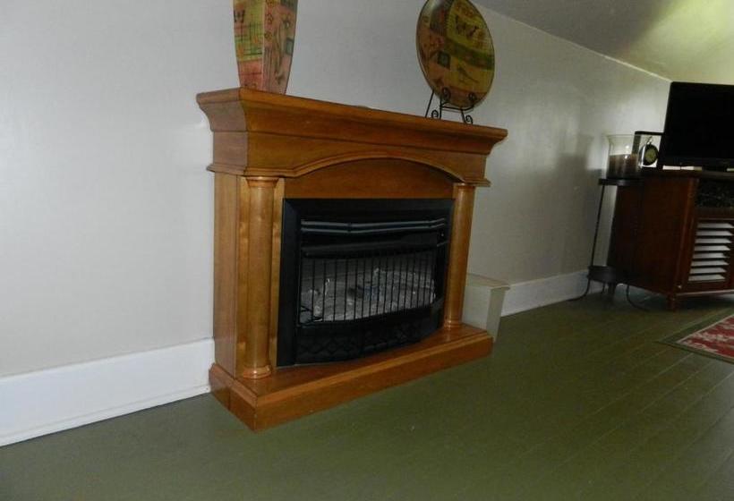 ペンション Helming Guest House