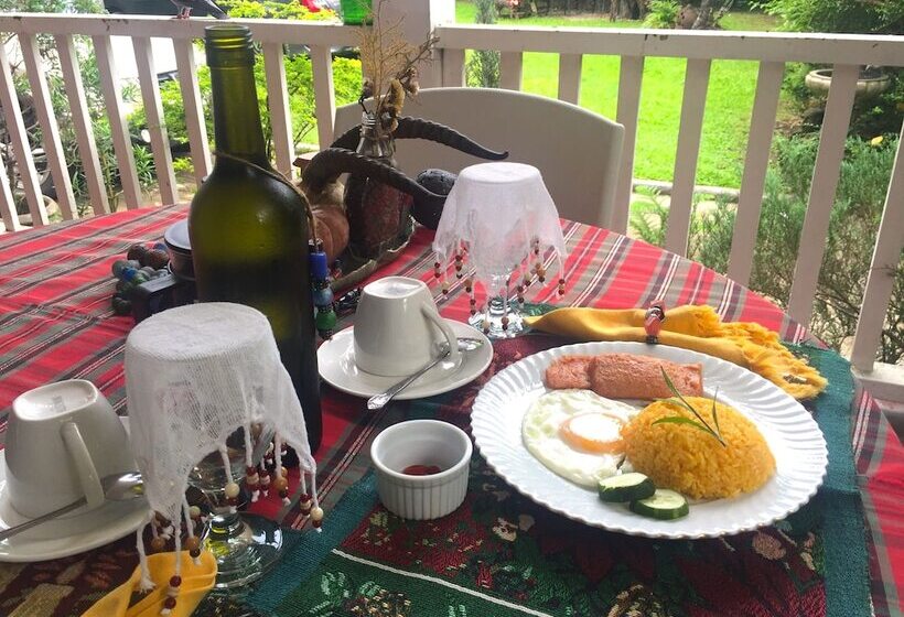 ペンション Madie S Place