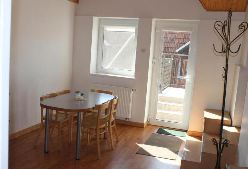 پانسیون Paliepgiris