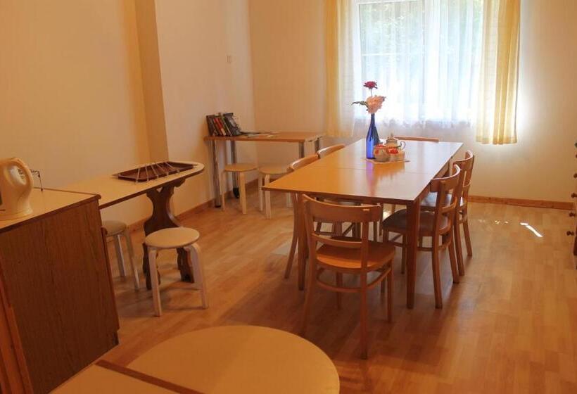 پانسیون Paliepgiris