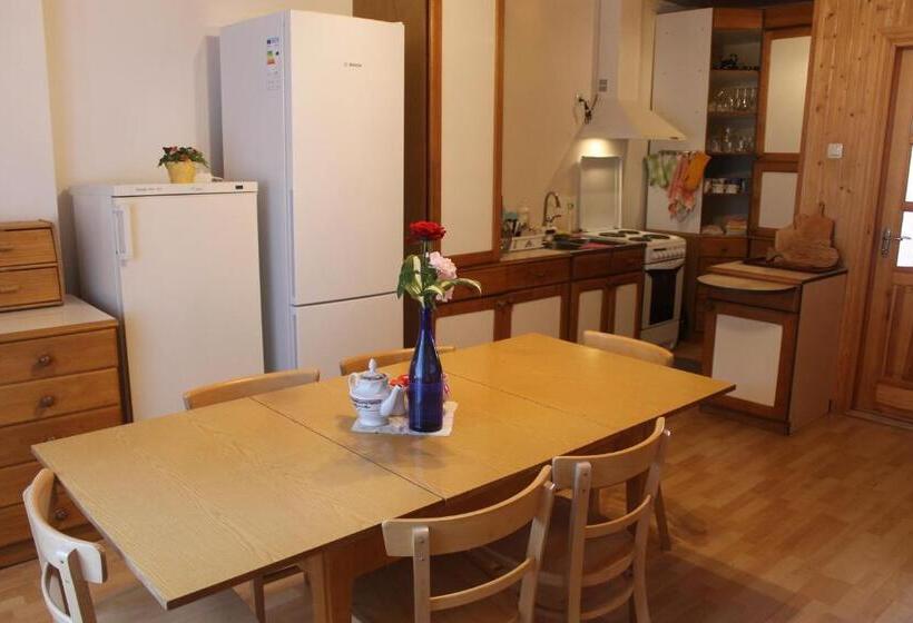 پانسیون Paliepgiris