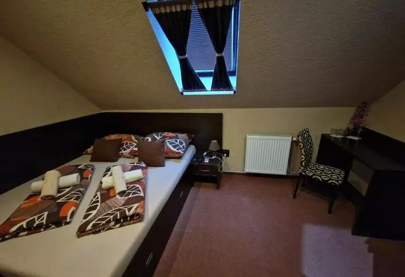 Majatalo Penzion škorpión