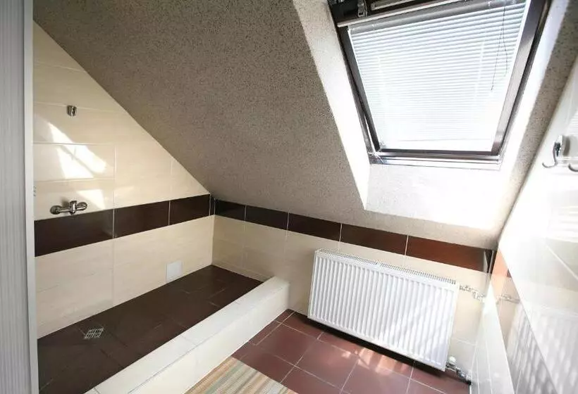 Majatalo Penzion škorpión