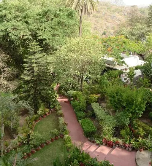 Majatalo Rising Sun Retreat