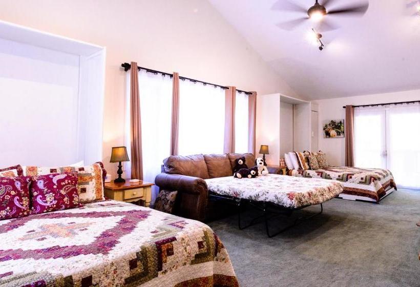 Alpen Way Chalet Mountain Lodge