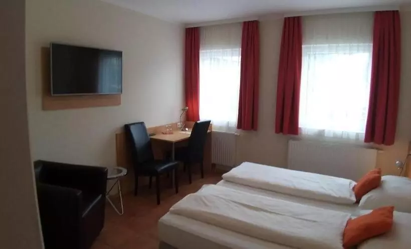 Retkeilymaja Denk Bed & Breakfast