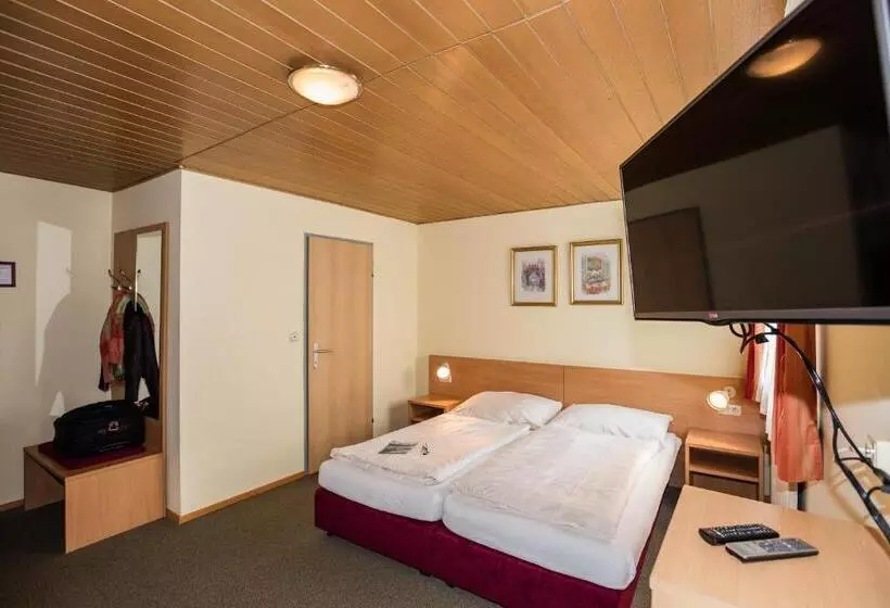 Retkeilymaja Denk Bed & Breakfast