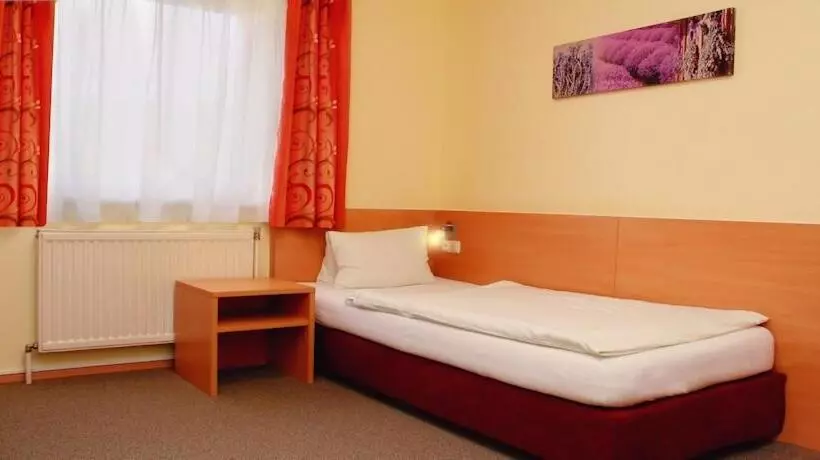 Retkeilymaja Denk Bed & Breakfast