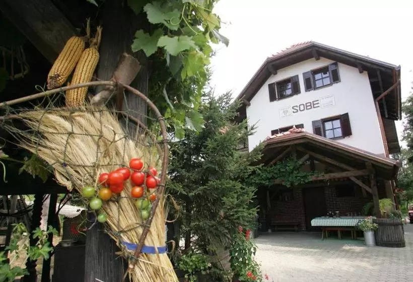 هتل Farm Stay Frank Ozmec Wine And Glamping Estate