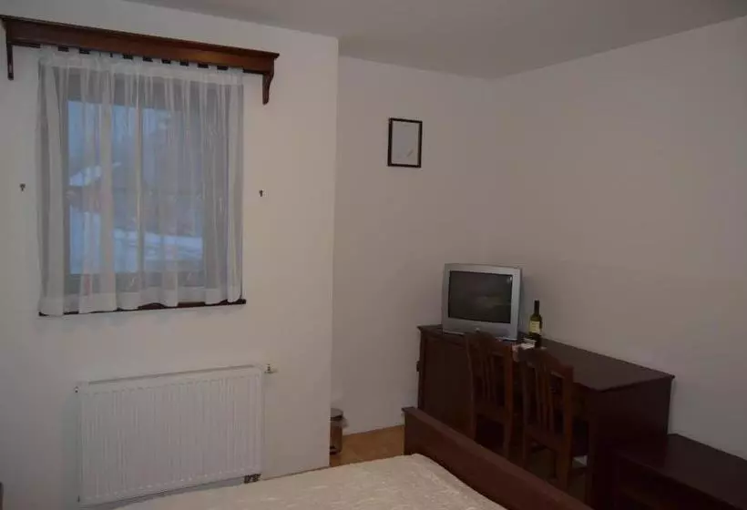 هتل Farm Stay Frank Ozmec Wine And Glamping Estate