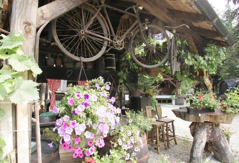 هتل Farm Stay Frank Ozmec Wine And Glamping Estate