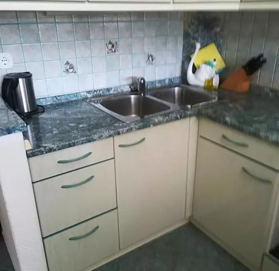 پانسیون Apartments & Rooms Stare