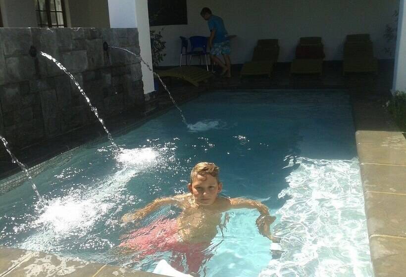 膳宿费 Boord Guest House