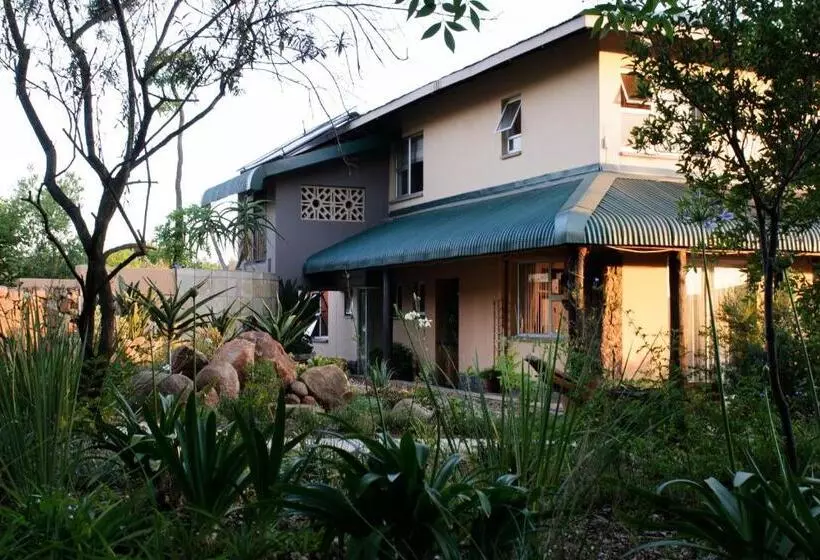 ペンション Country Park Guest House   Muldersdrift