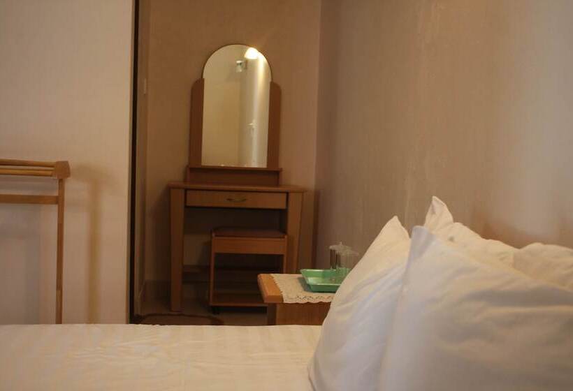 پانسیون Dharavandhoo Stay