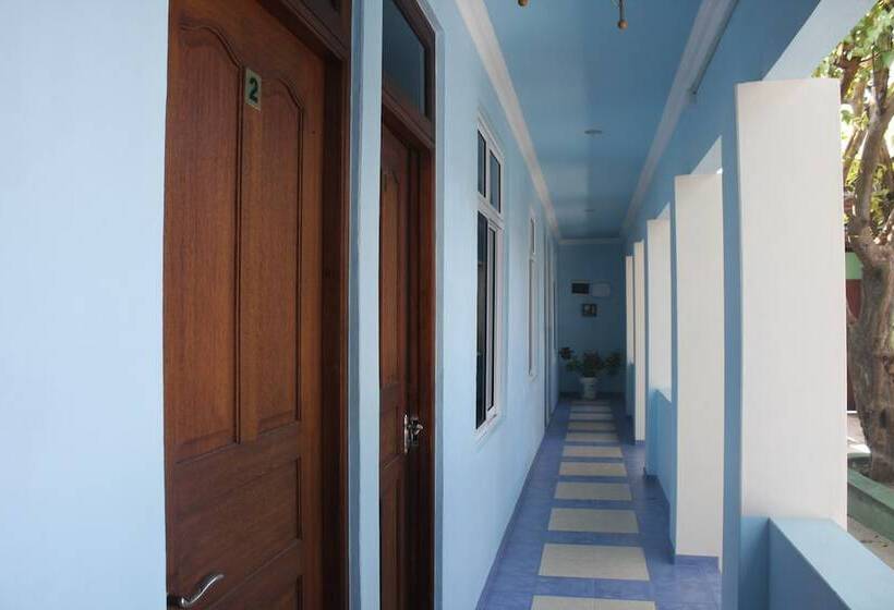 پانسیون Dharavandhoo Stay