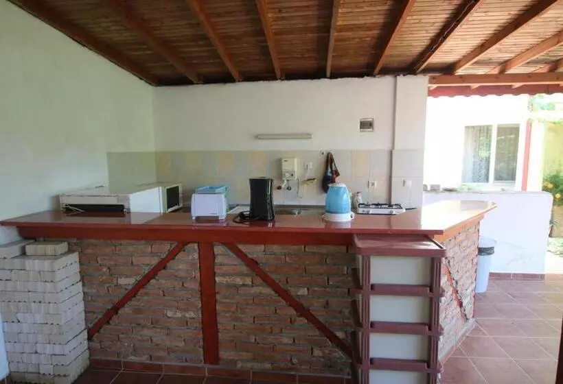 پانسیون Guest House Kiwi