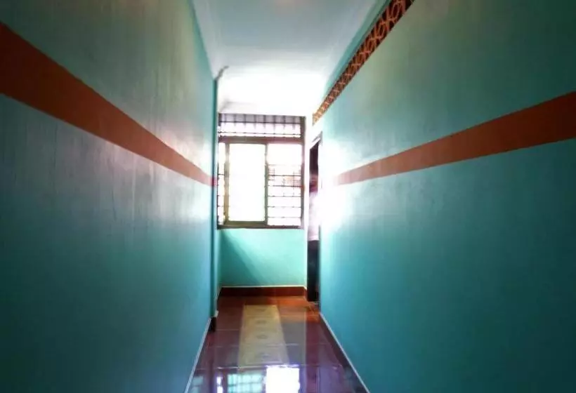 پانسیون Pich Guesthouse