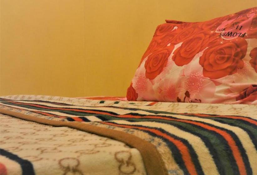 پانسیون Pich Guesthouse