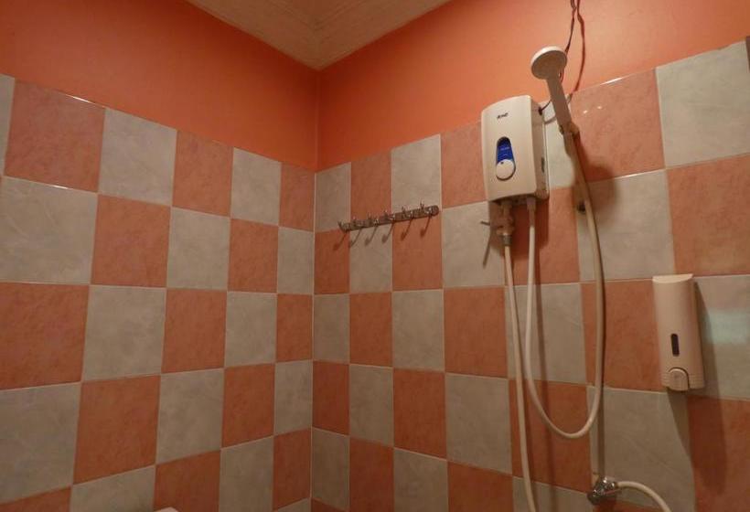 پانسیون Pich Guesthouse