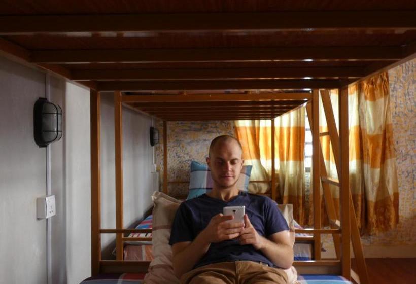 پانسیون Pich Guesthouse