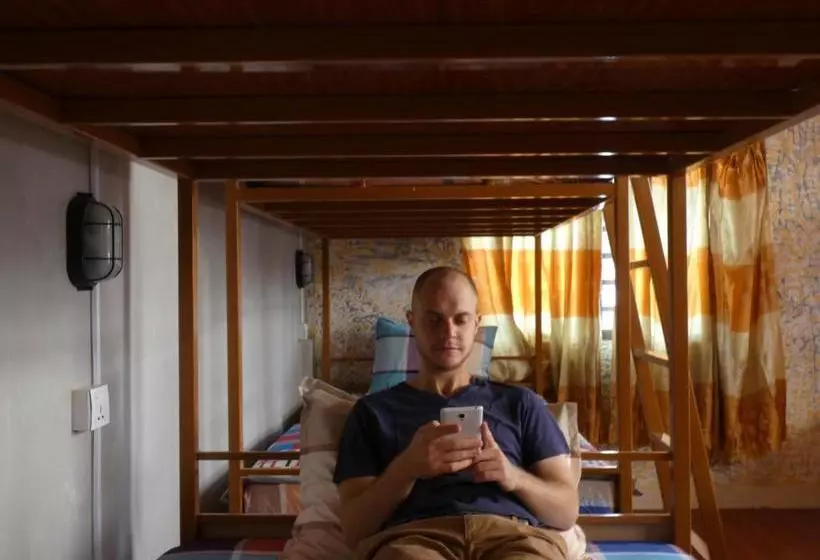 پانسیون Pich Guesthouse