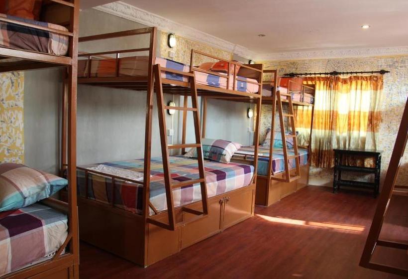 پانسیون Pich Guesthouse