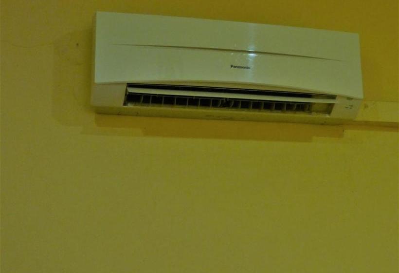 پانسیون Pich Guesthouse