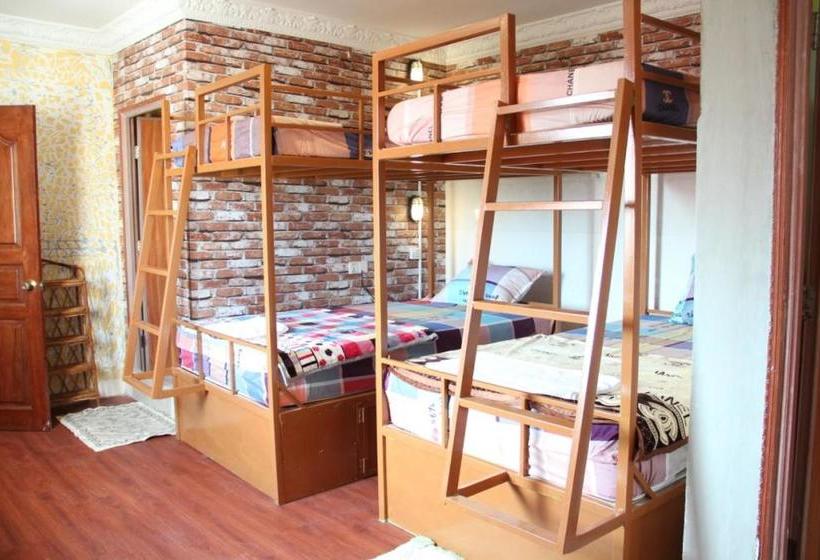 پانسیون Pich Guesthouse