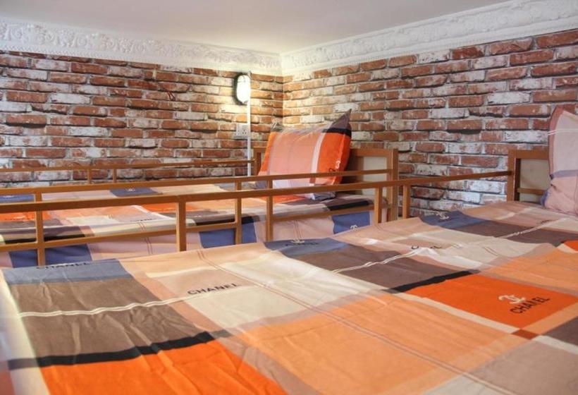 پانسیون Pich Guesthouse