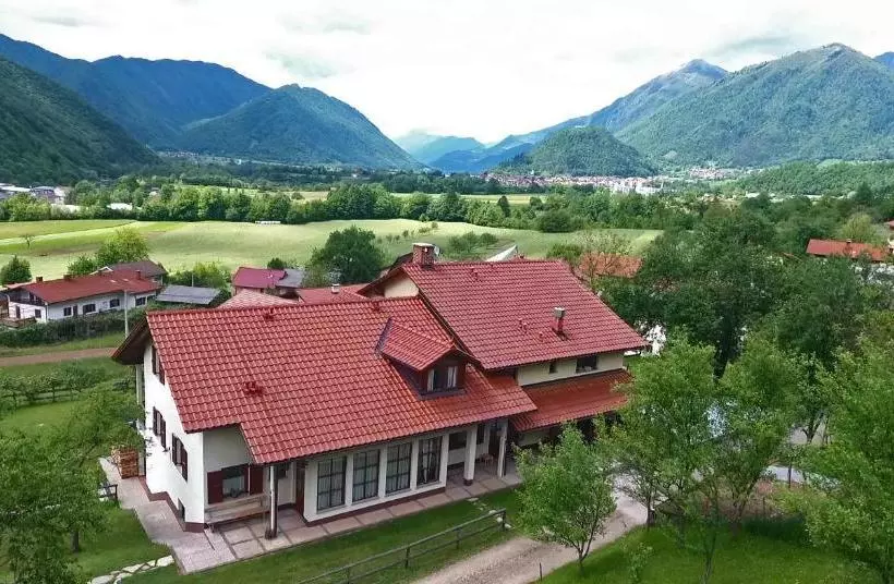 هتل Tourist Farm Pri Kafolu