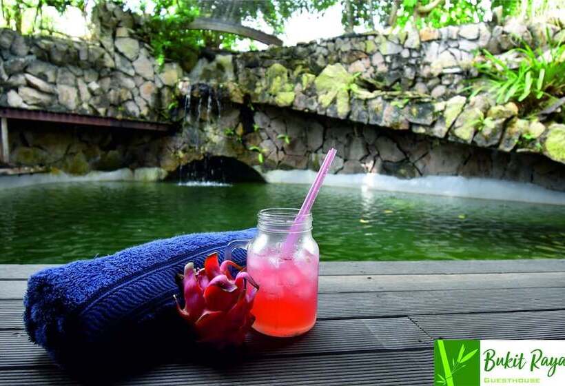 بنسيون Bukit Raya Guesthouse