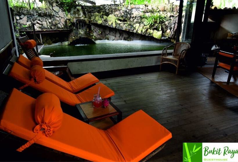 بنسيون Bukit Raya Guesthouse
