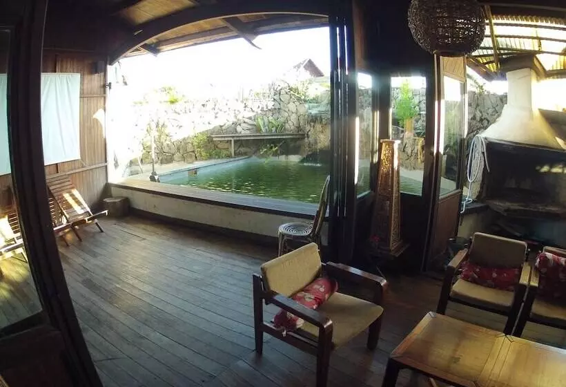 پانسیون Bukit Raya Guesthouse