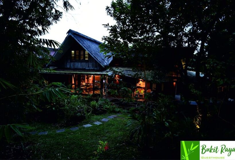 بنسيون Bukit Raya Guesthouse