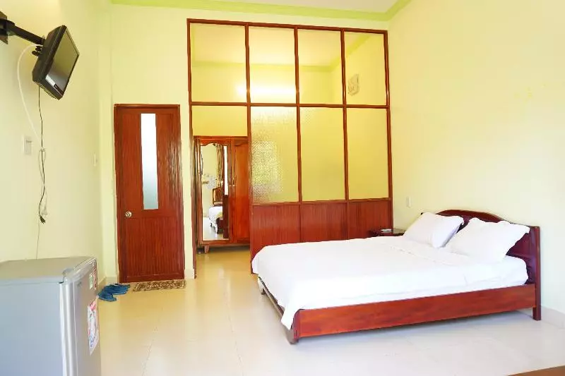 پانسیون Cat Tien Guest House