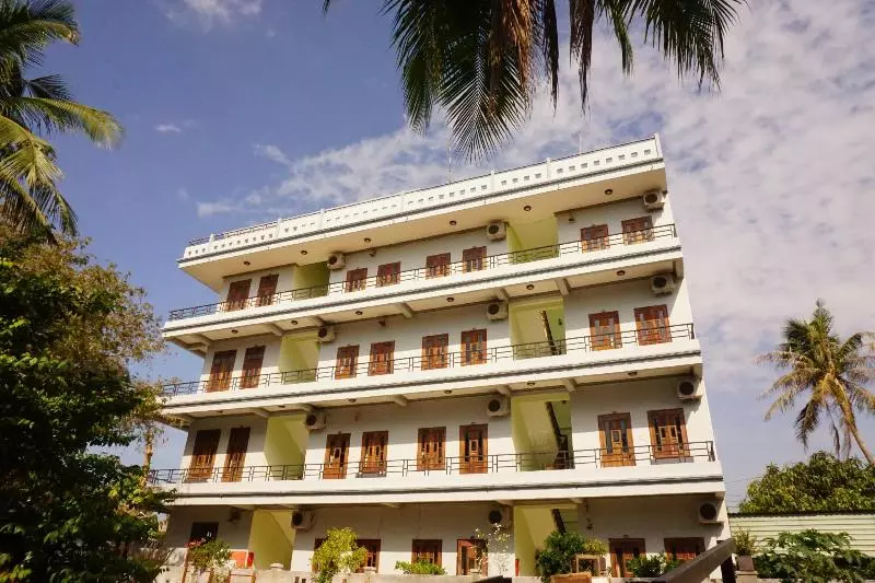 پانسیون Cat Tien Guest House