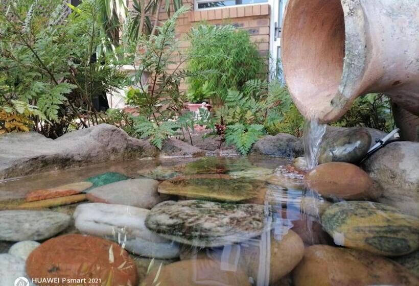 פנסיון Duneside Guest House