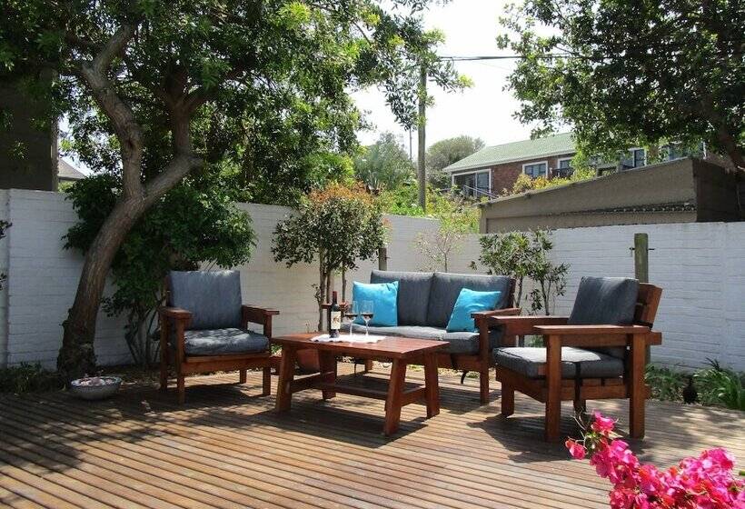 פנסיון Inn2wilderness Guesthouse