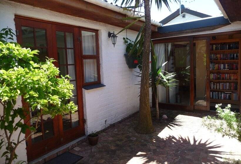 פנסיון Inn2wilderness Guesthouse