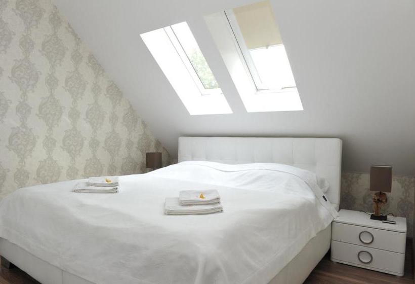 Пансион Penzion Anesis   štúdiá