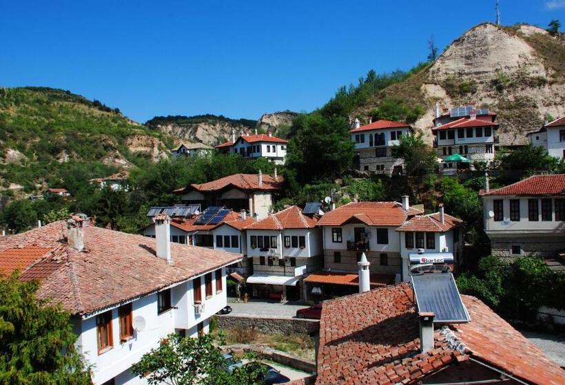 Pension Toni's Guest House